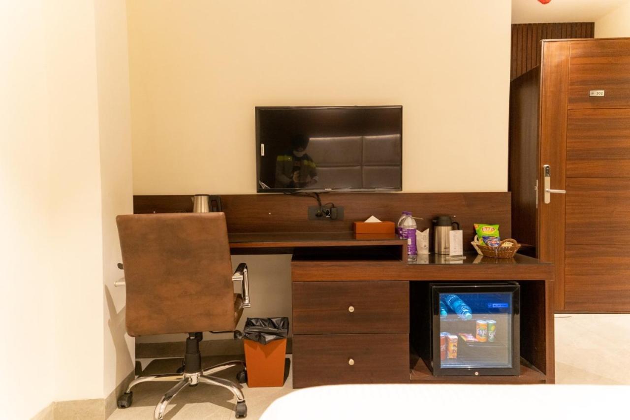 לודהיאנה Hotel Smily מראה חיצוני תמונה