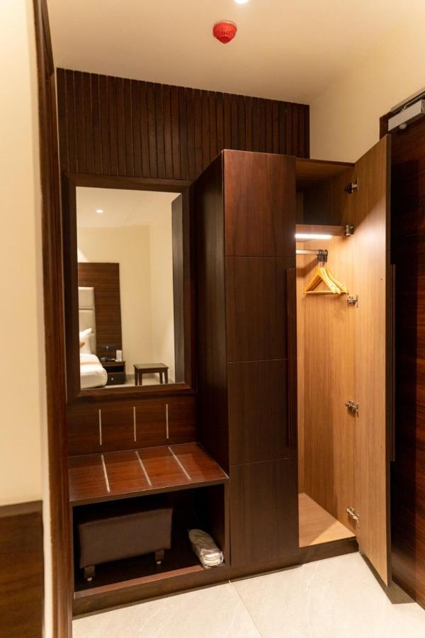 לודהיאנה Hotel Smily מראה חיצוני תמונה
